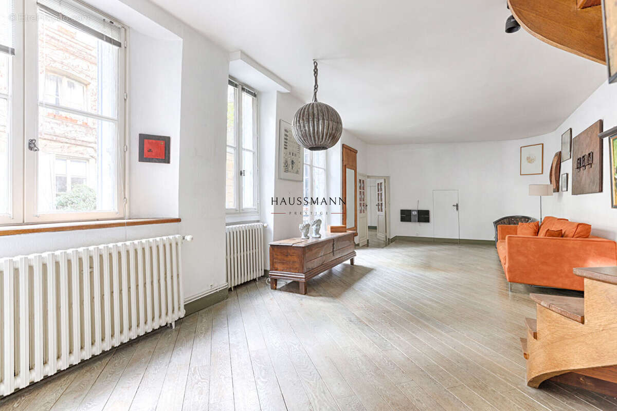 Appartement à PARIS-6E