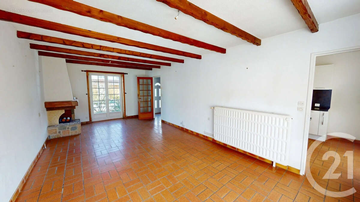 Maison à SAINT-QUENTIN