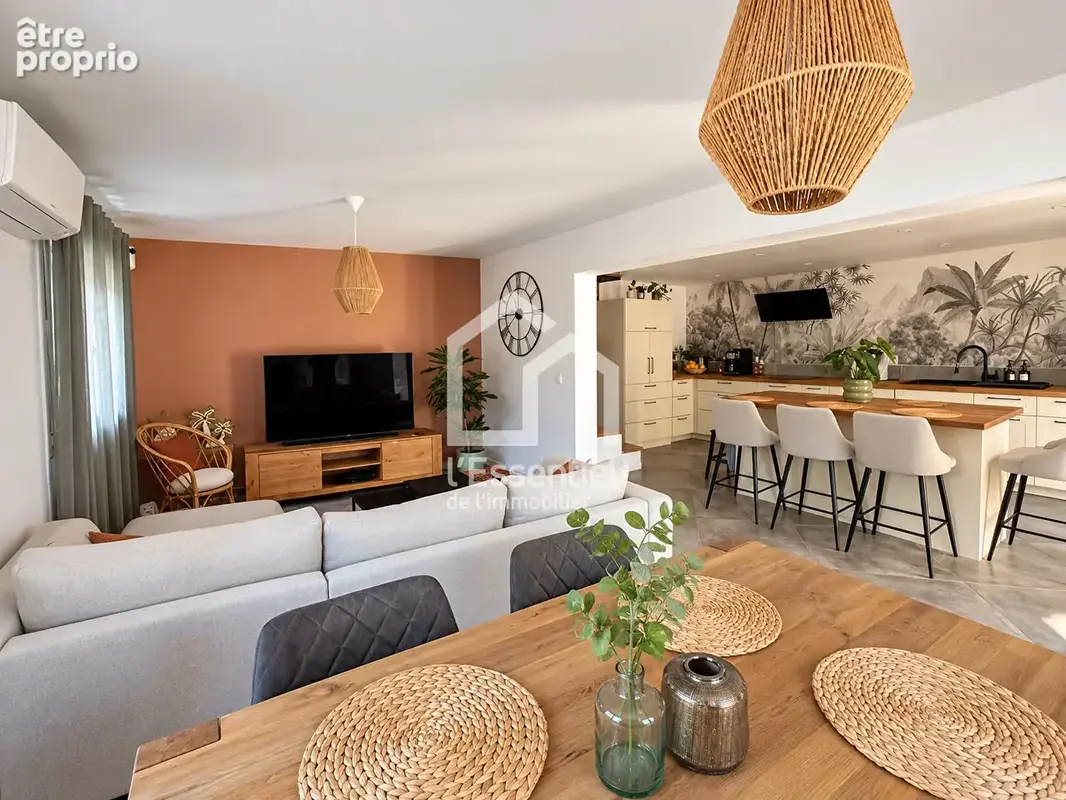 VERNEUIL-SUR-SEINE - Maison familiale rénovée de 106 m²  - 4 chambres - DPE B  - Hypercentre - photo 4