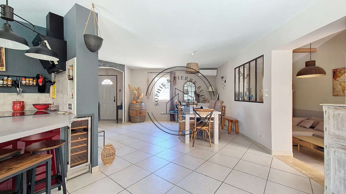 Maison à CHEVAL-BLANC