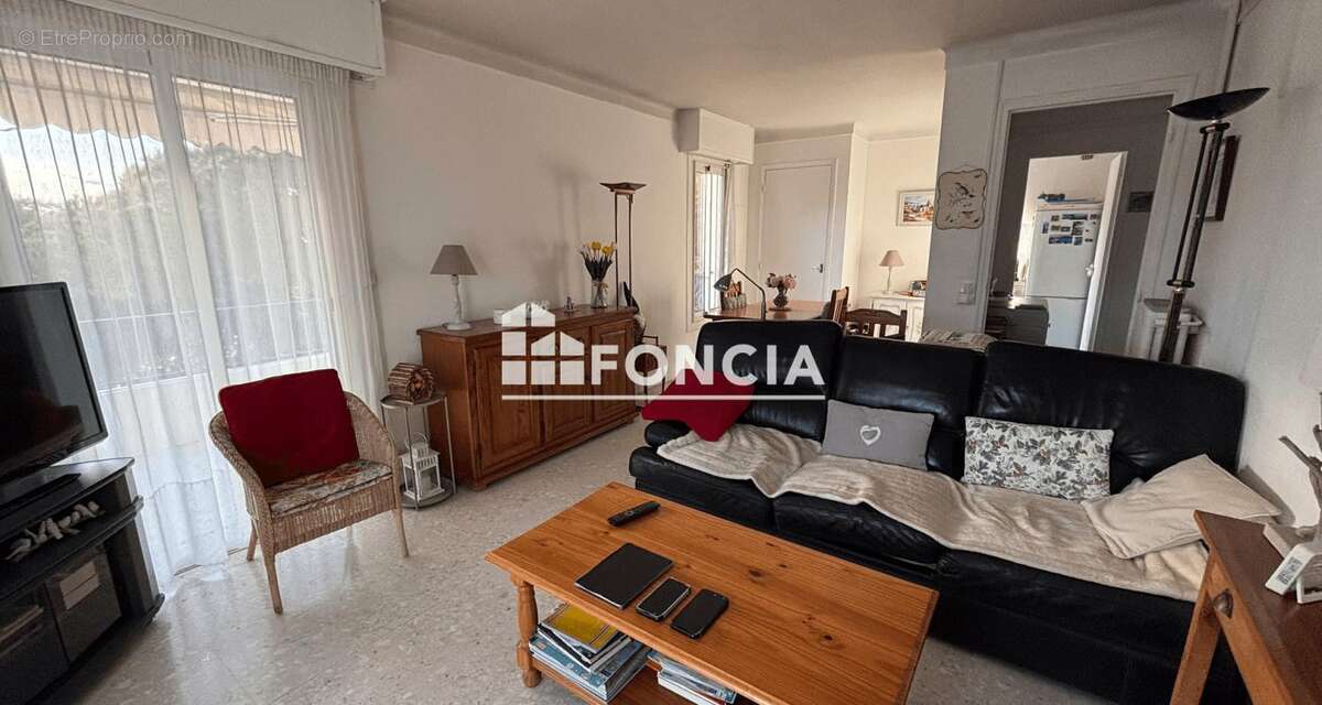 Cannes Alexandre III - Croisette - plages  - centre - commerces - résidence standing - 2p 52.56 m2 - TERRASSE 23,41 m2 -  garage - photo 3