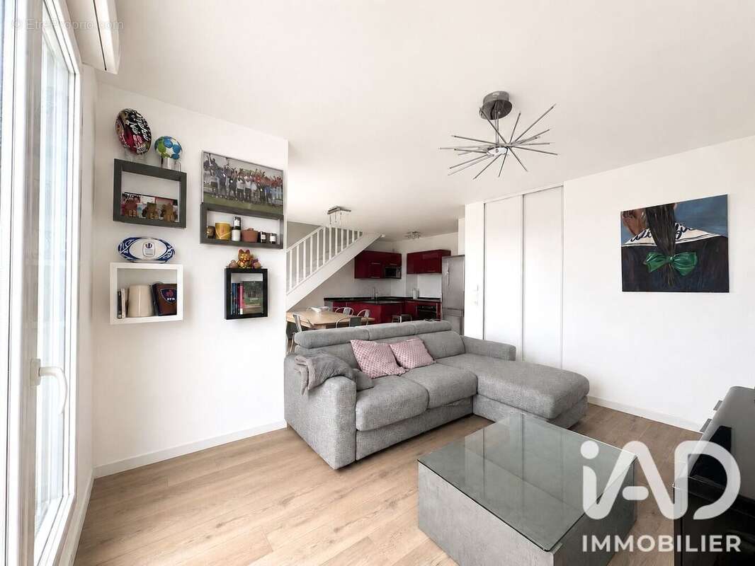 Photo 3 - Appartement à SURESNES