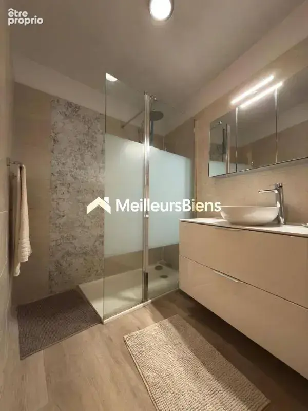 Cannes : Rez de jardin  48 m2, charme, calme avec terrasse dans petite maison ancienne - photo 11