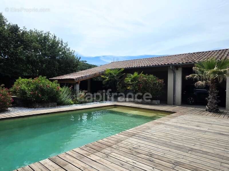 Maison à vendre de 200 m² avec piscine – Piégros-la-Clastre (26) - photo 4