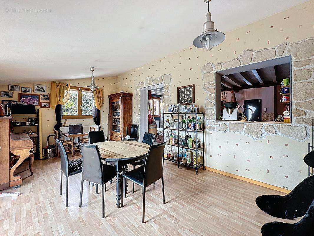 Maison à MIONS