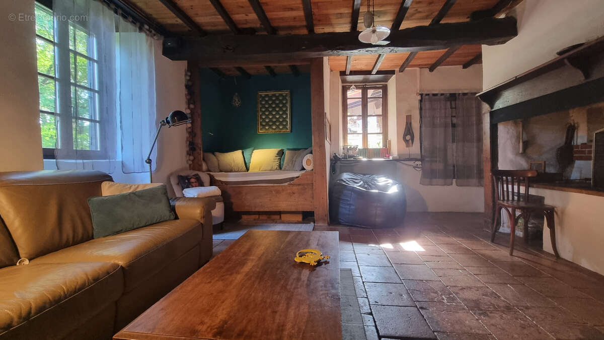 Maison à L&#039;ISLE-EN-DODON