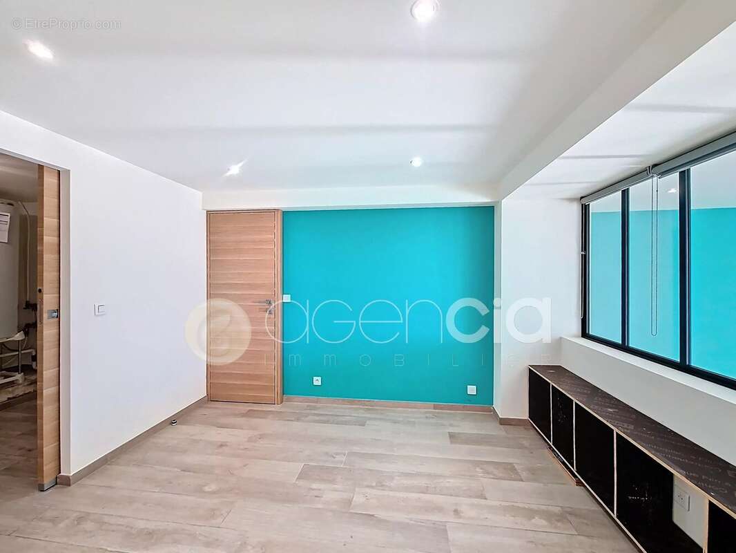 Appartement à SPERACEDES