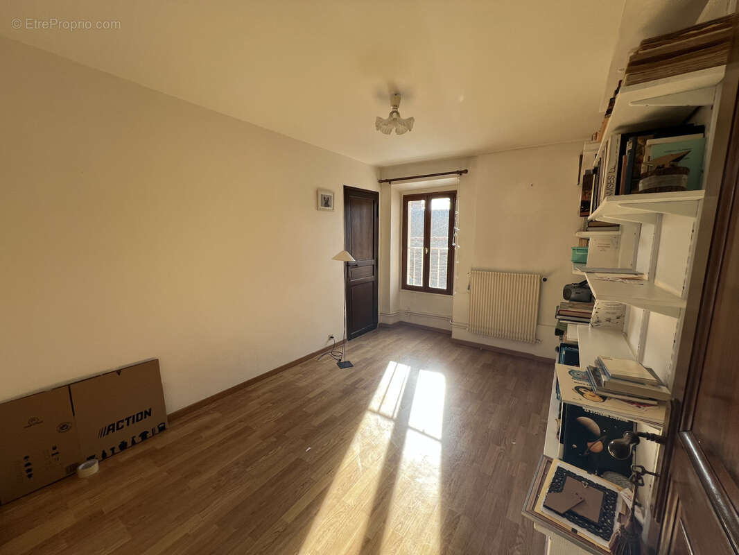 Maison à SAMOIS-SUR-SEINE