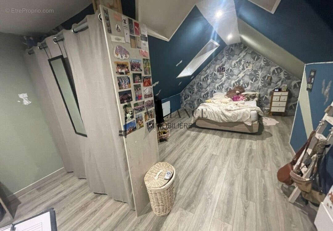 Maison 230 m² à Croisette  - photo 8