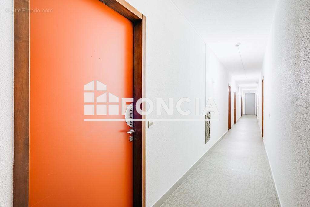 Vente - Appartement en résidence services - Studio - 16,85 m² - - photo 5