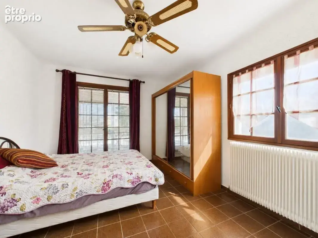 A vendre villa familiale de 176 m² avec piscine plaine de peri - photo 15