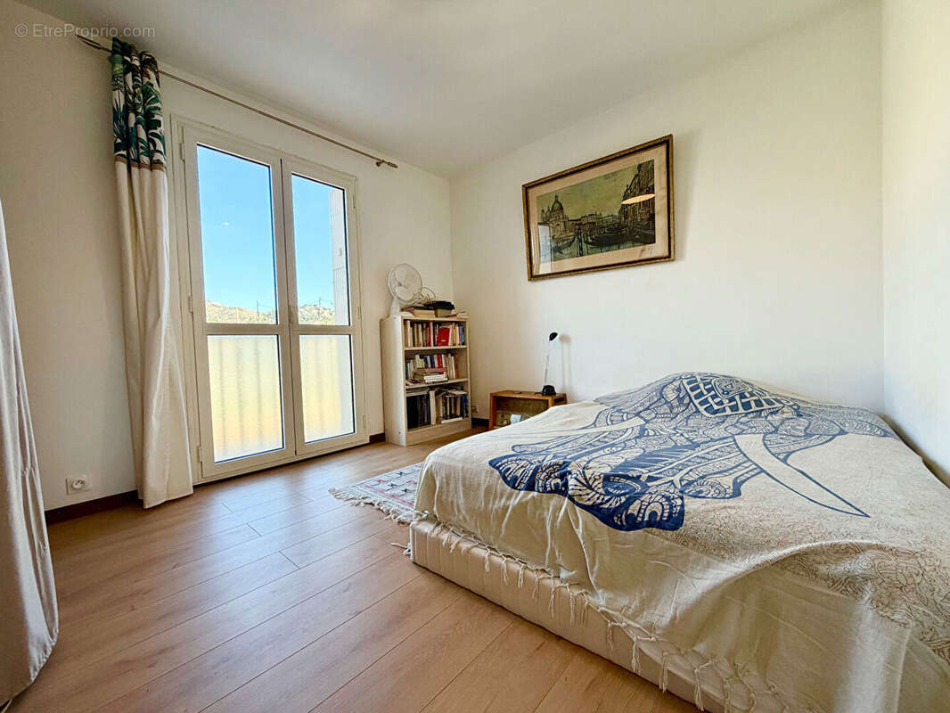 Appartement à MARSEILLE-16E