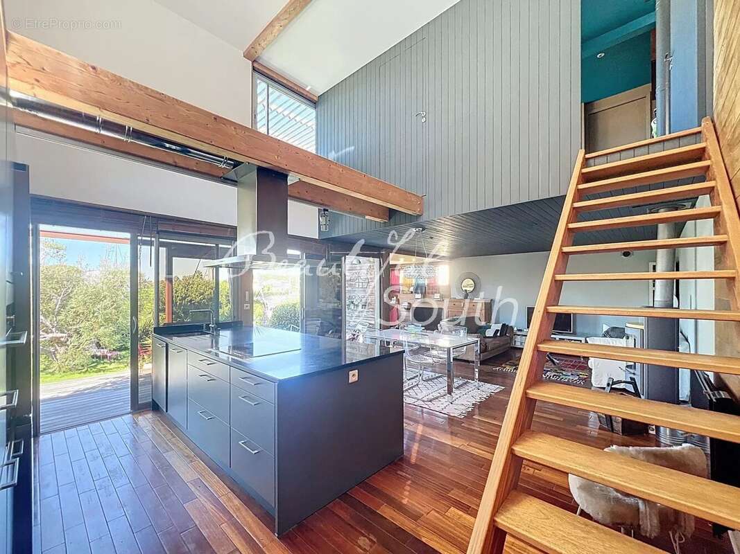 Maison à SAINT-CYPRIEN