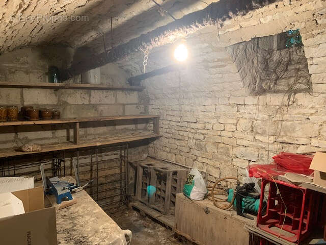 Maison à ANCY-LE-FRANC