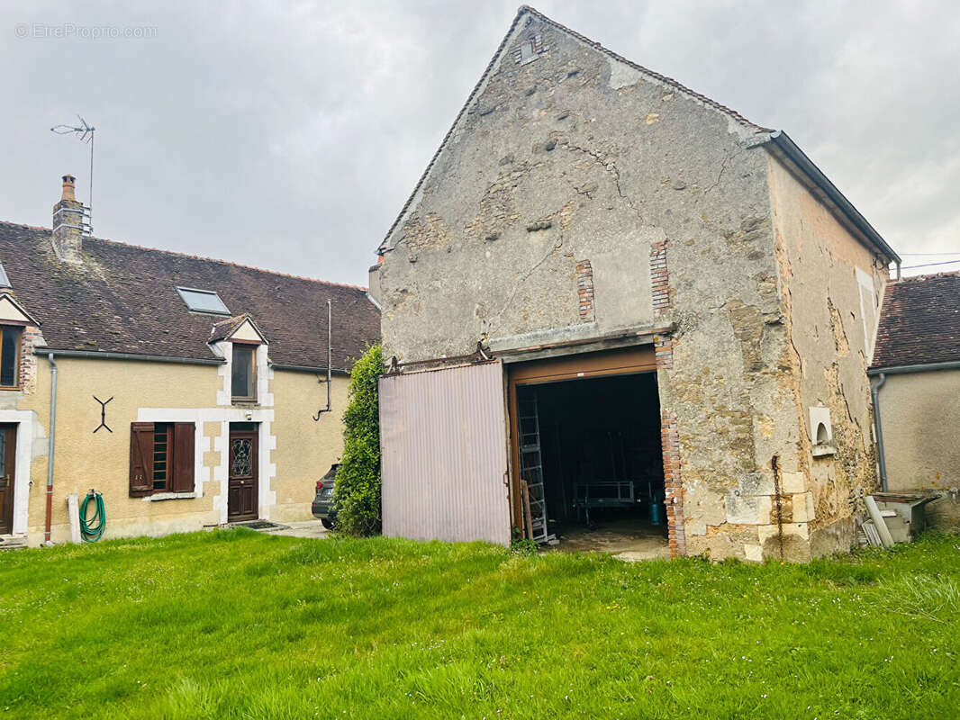 Maison à BLEIGNY-LE-CARREAU