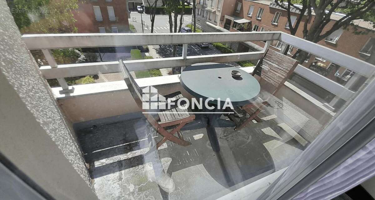 Appartement à MONTIGNY-LE-BRETONNEUX