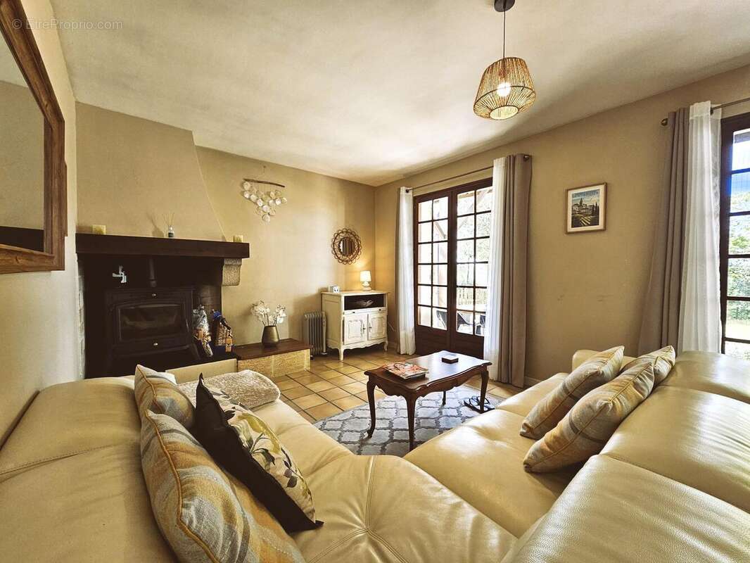 Maison à LAVERGNE
