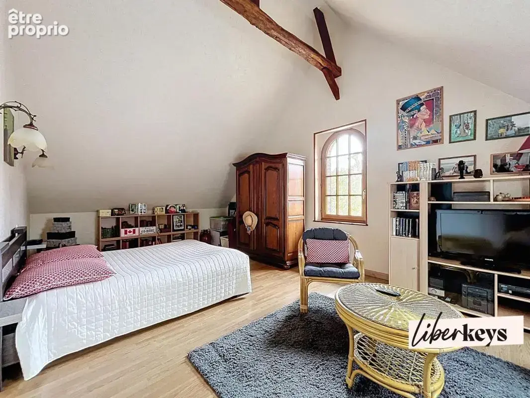 Maison 4 chambres avec vie de plain-pied, jardin et dépendances – La Guéroulde - Breteuil - photo 7