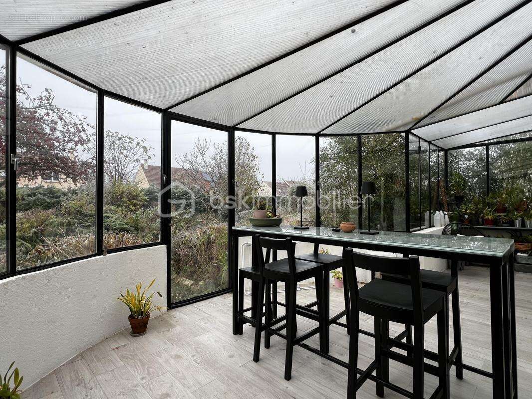 Maison à MAGNY-LE-HONGRE