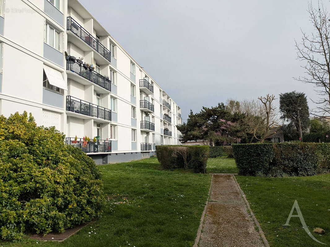 Appartement 3/4 pièces  -  L'Haÿ-les-Roses  Quartier des Blondeaux - photo 6