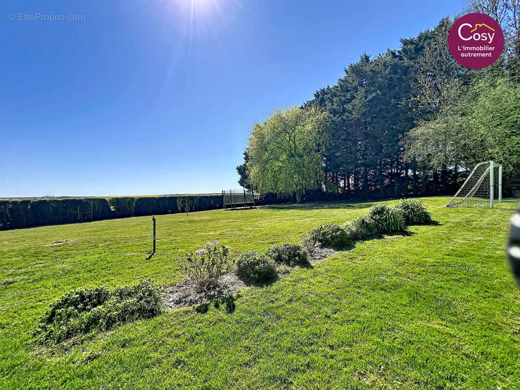 Maison à SAINT-REMY-BLANZY