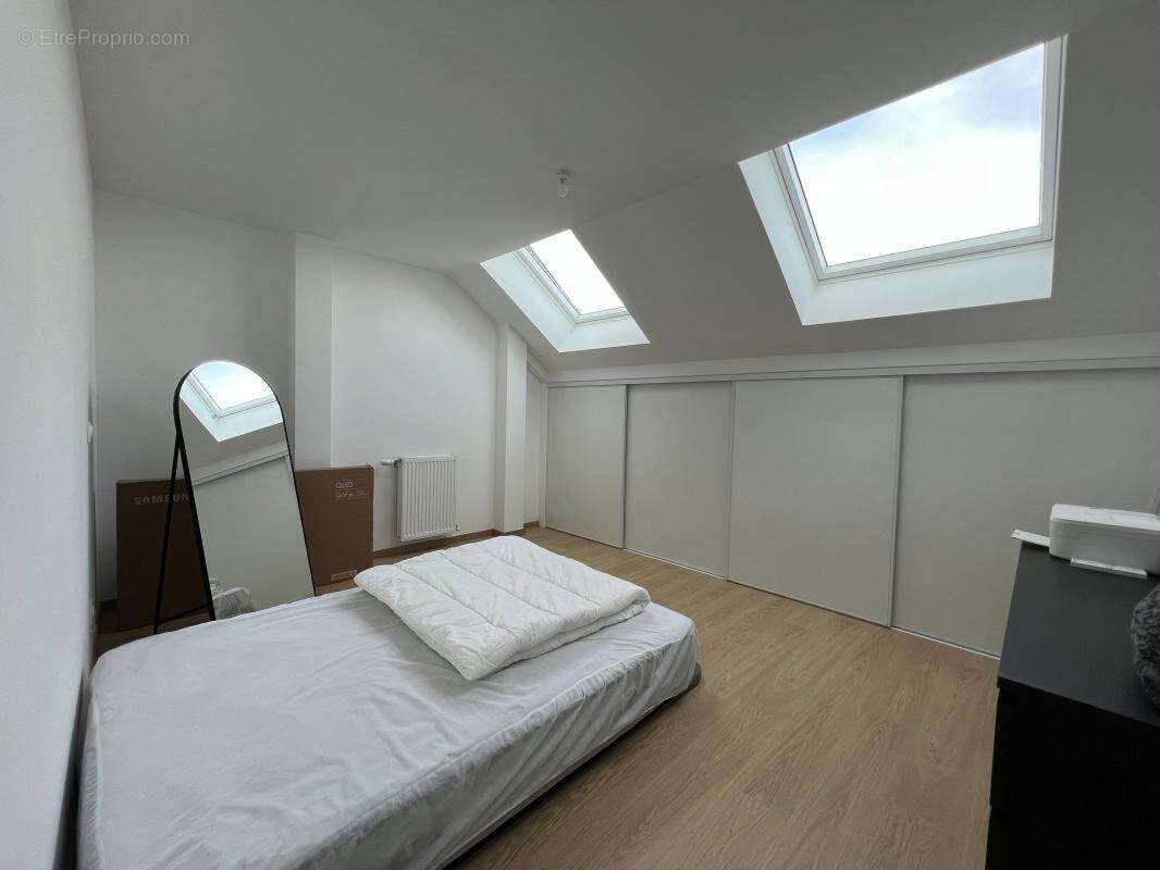 Appartement à SALES