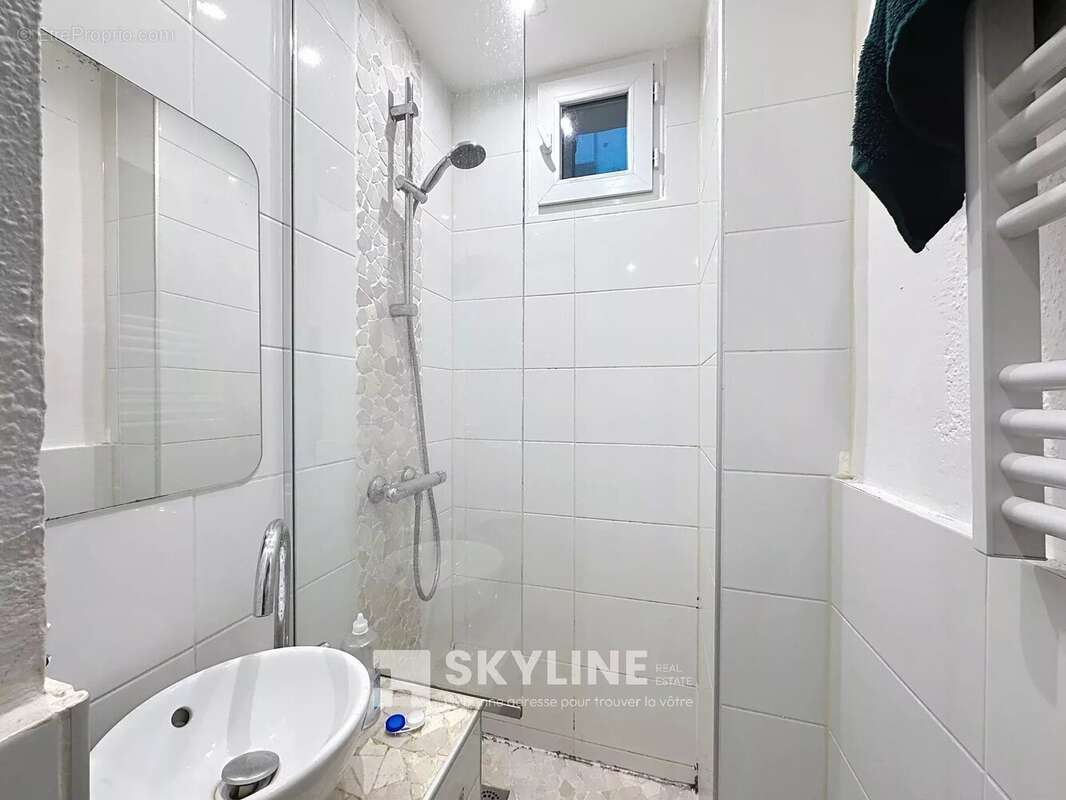 Appartement à MARSEILLE-7E