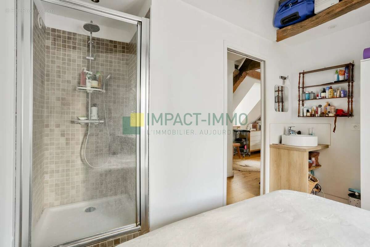 Appartement à PARIS-2E