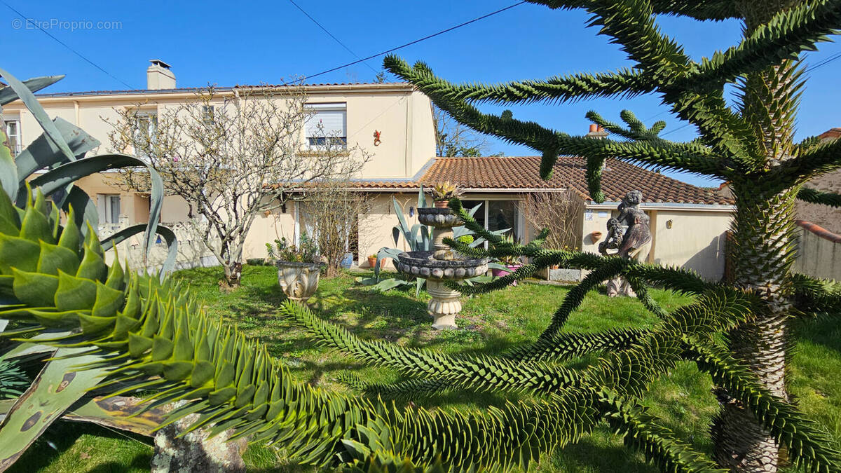 Maison à LES SORINIERES