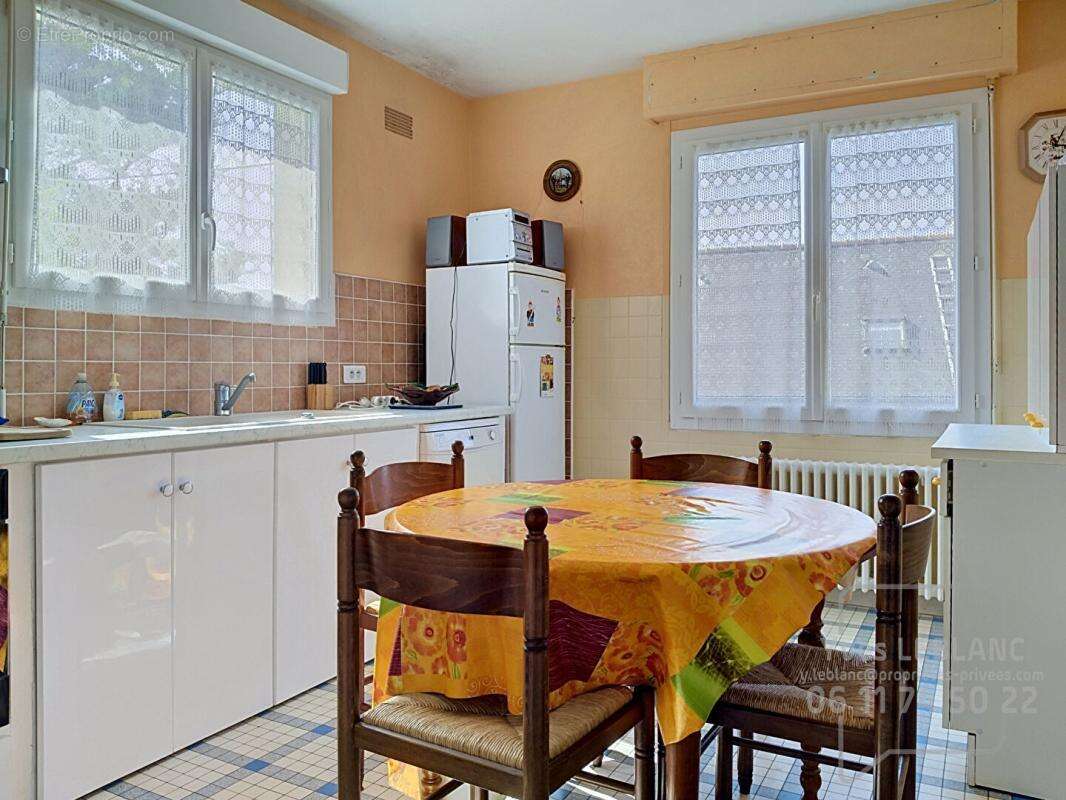Maison  10 pièce(s) - photo 8