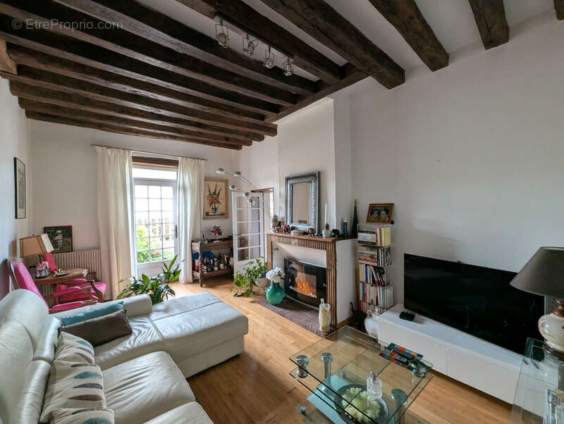 Maison à VITRY-AUX-LOGES