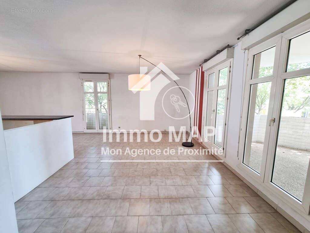 Montpellier - Beaux-Arts - Grand T5 de 128m2 avec terrasse de 15m2 et parking - photo 4