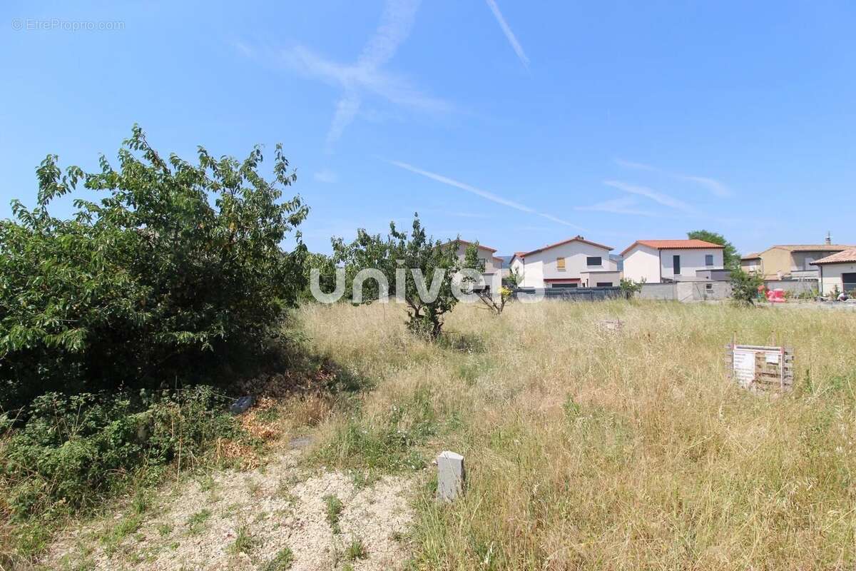 Terrain à BOURG-LES-VALENCE