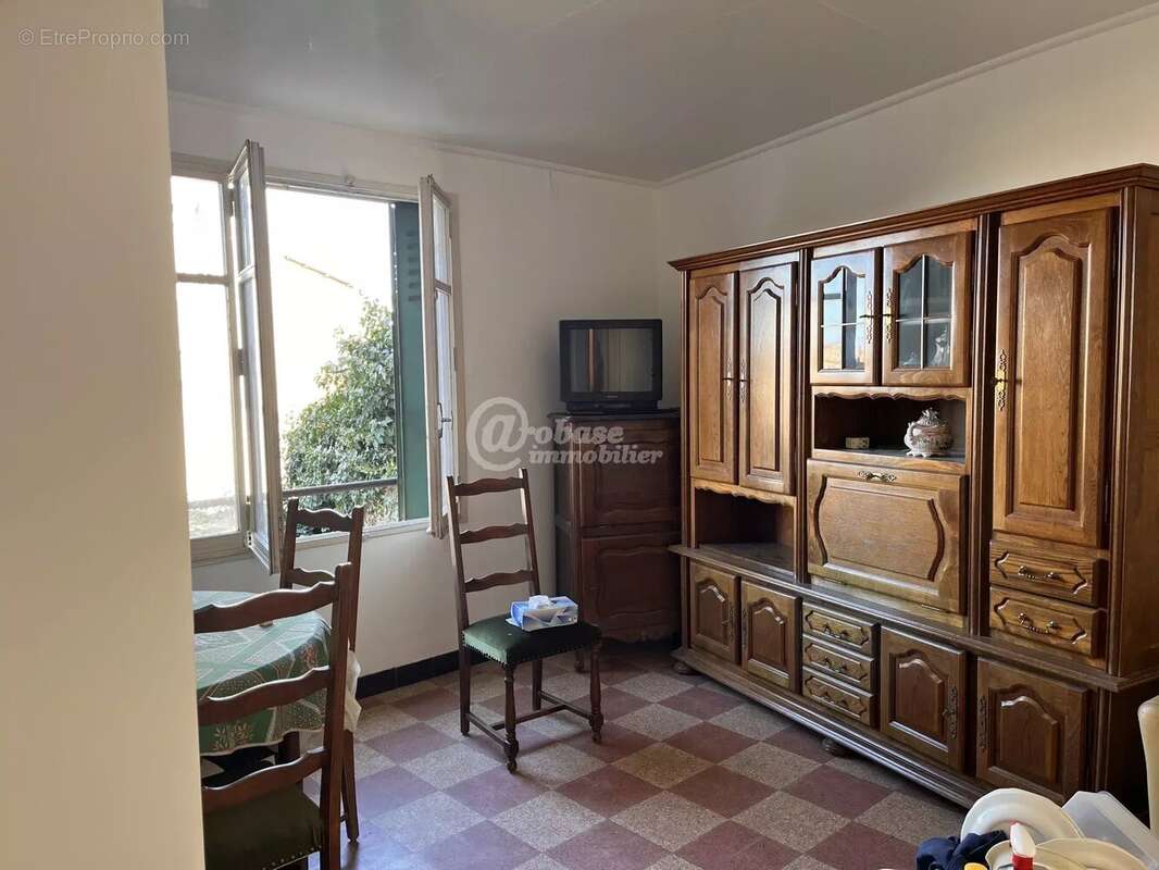 Appartement à MARSEILLE-4E