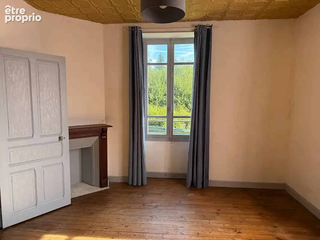 Maison à rénover avec jardin et garage - Les Billanges - photo 8