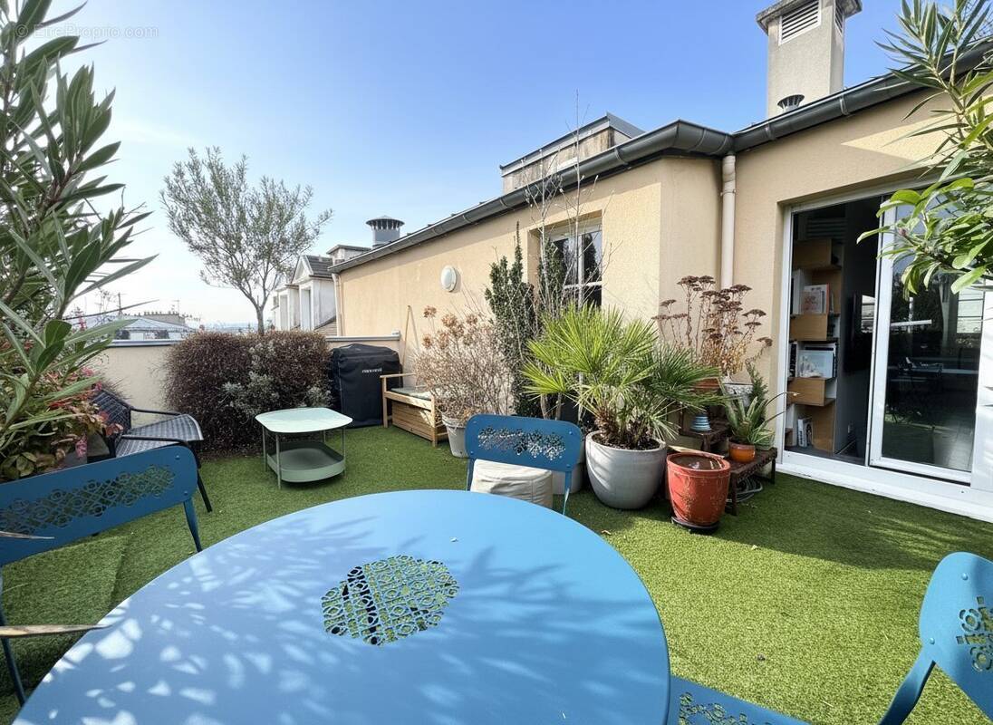 Appartement à COLOMBES