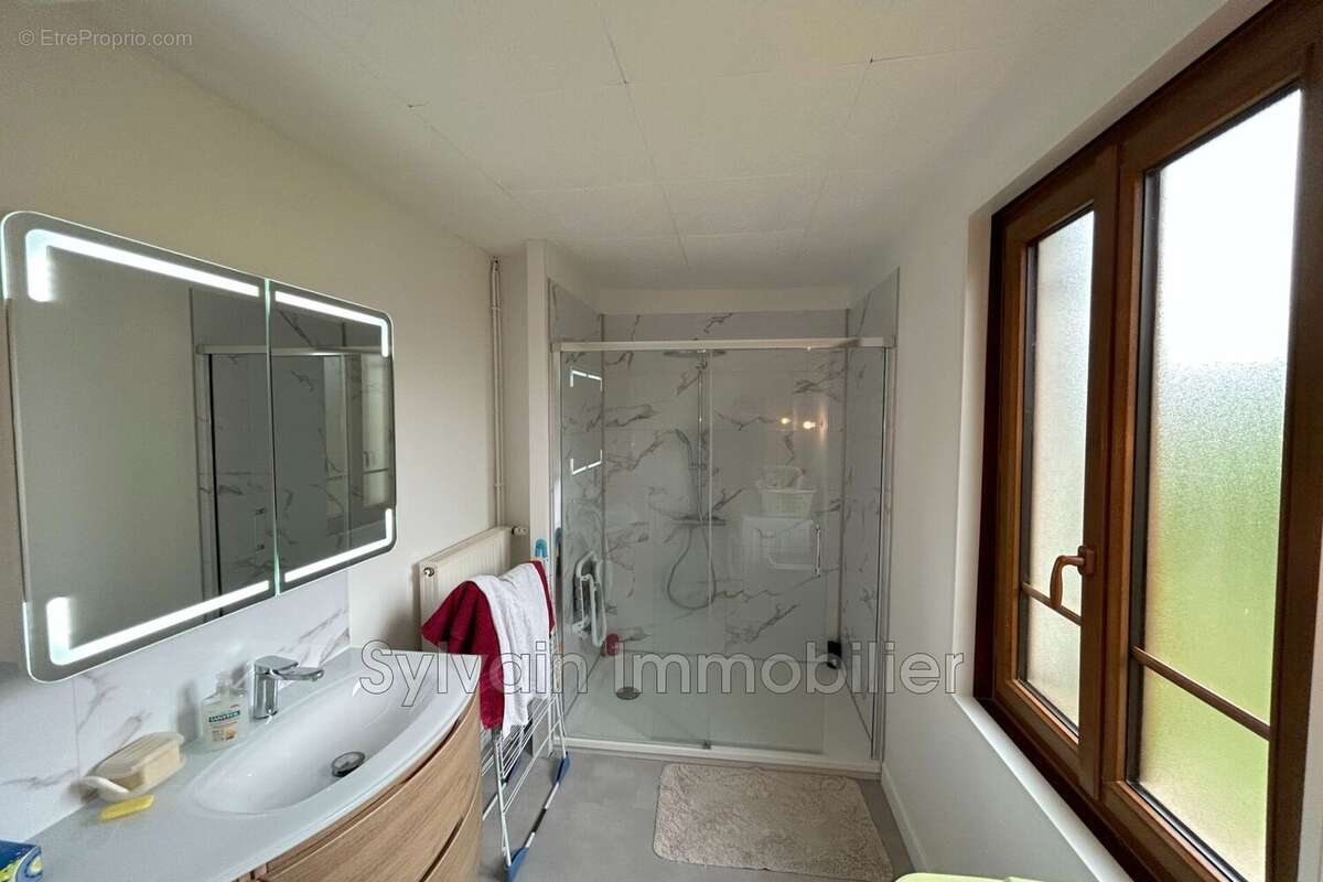 Maison à FORMERIE