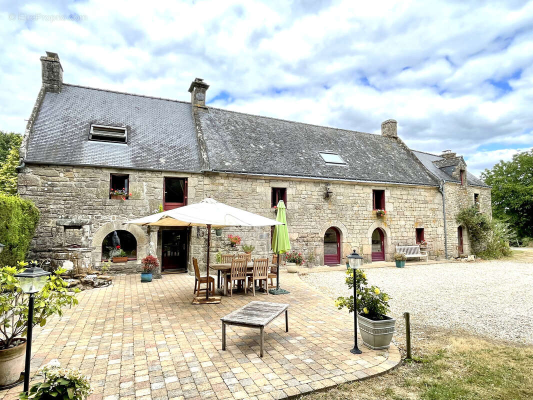 Maison à GUERN