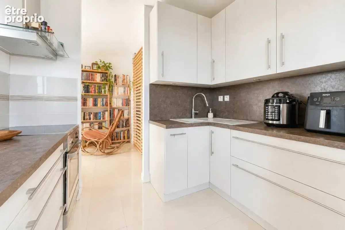 Appartement 3 pièces de 72 m² à Nantes avec terrasses et place de parking - photo 4