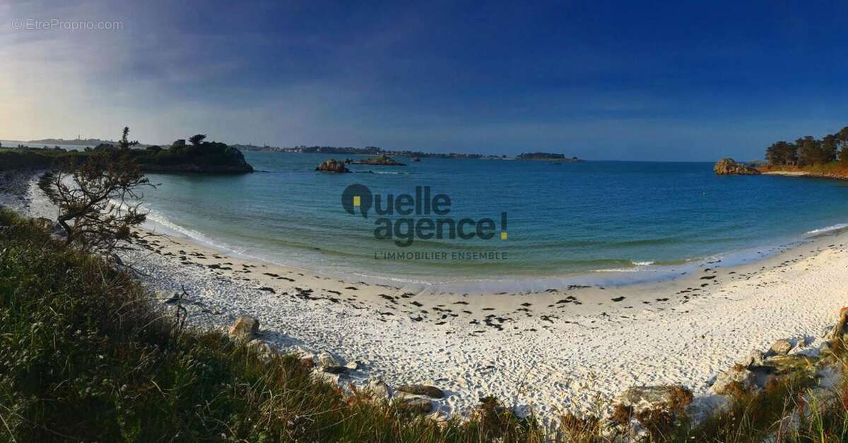 Terrain à ROSCOFF