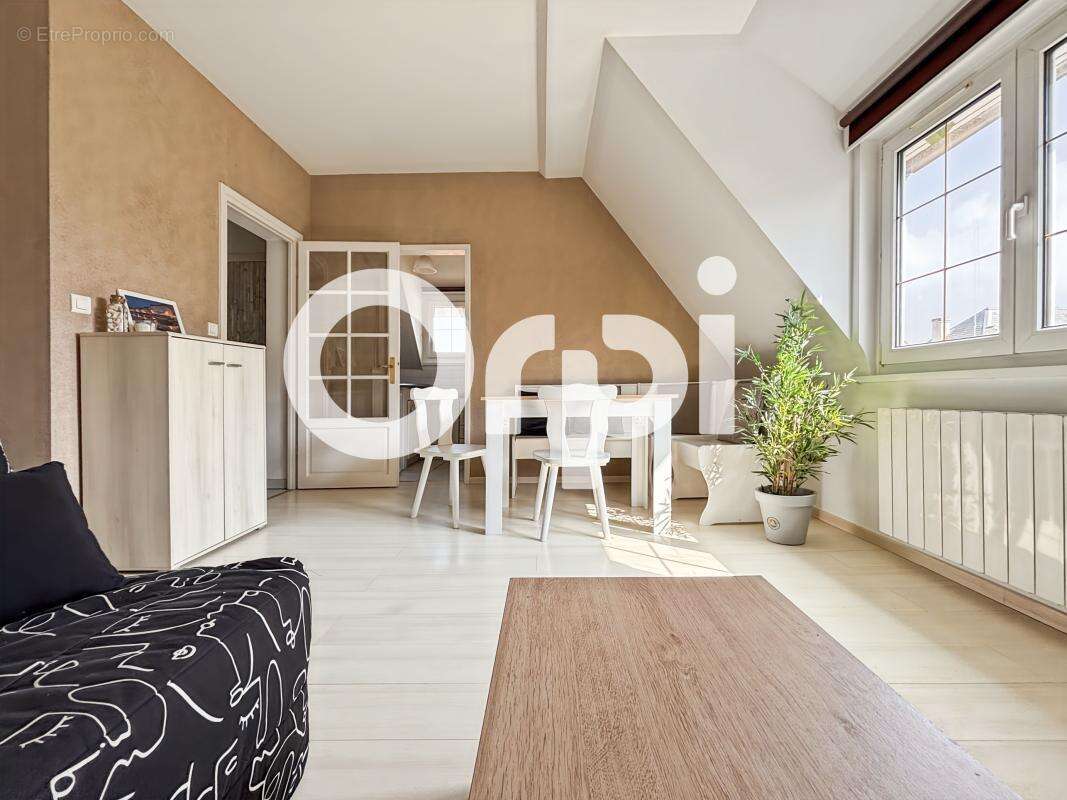 Appartement À Vendre - photo 2