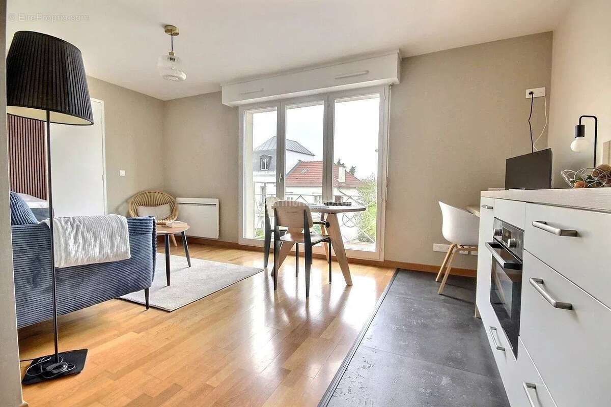 Appartement à ASNIERES-SUR-SEINE