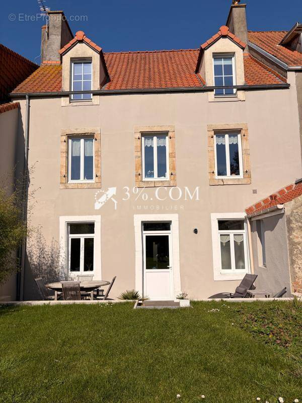 Maison à SAINT-MARTIN-BOULOGNE