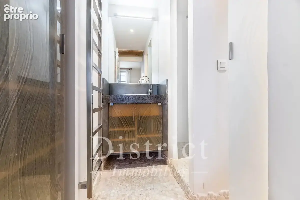 Exclusivité île Saint Louis - Appartement de 42m² plein de charme - photo 12