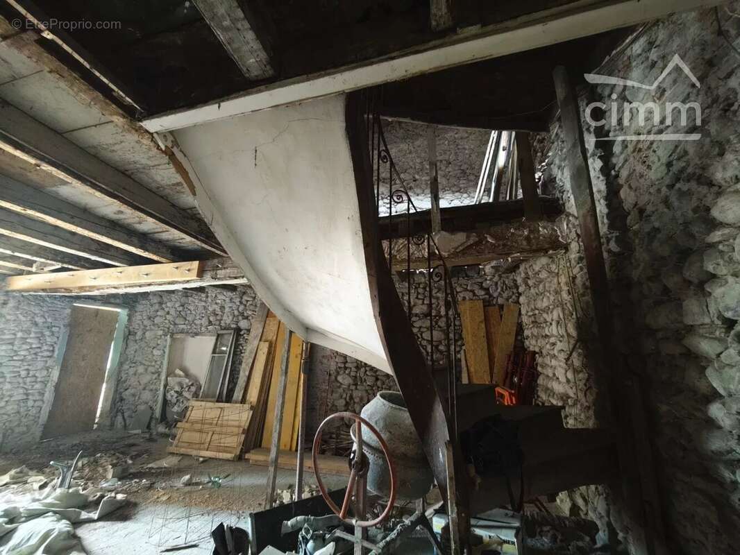 Appartement à DOMENE