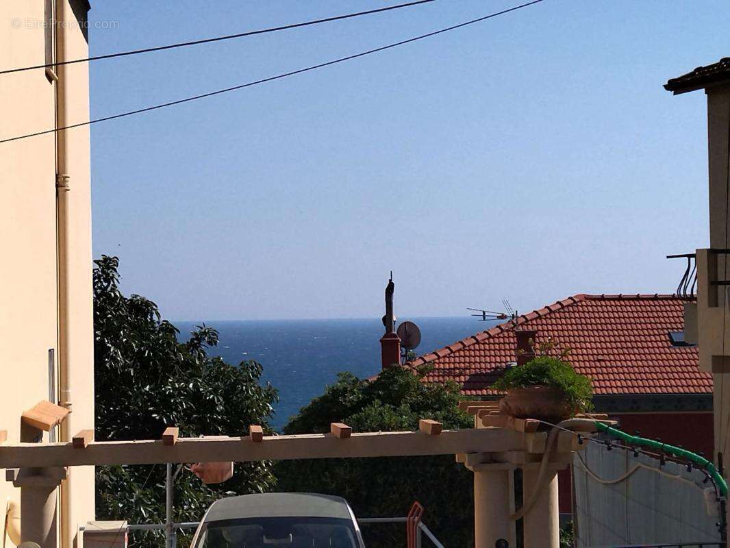 Appartement à CAP-D'AIL