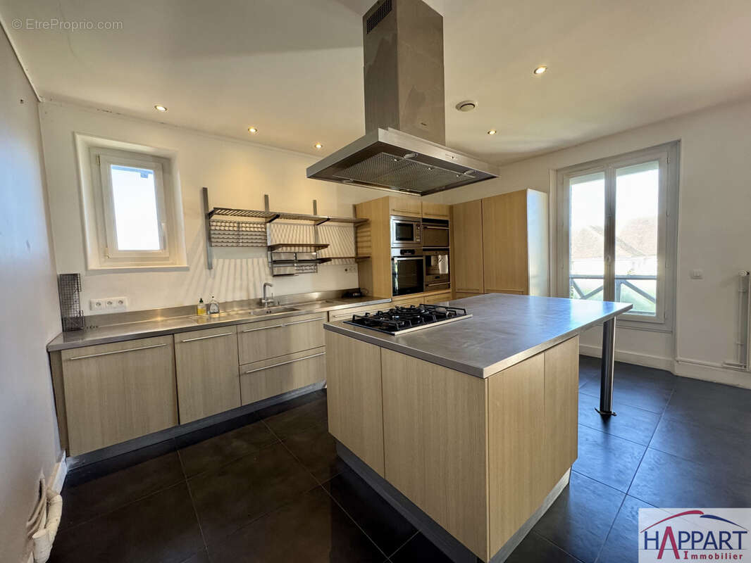 Appartement 190 m² à Melun  - photo 3