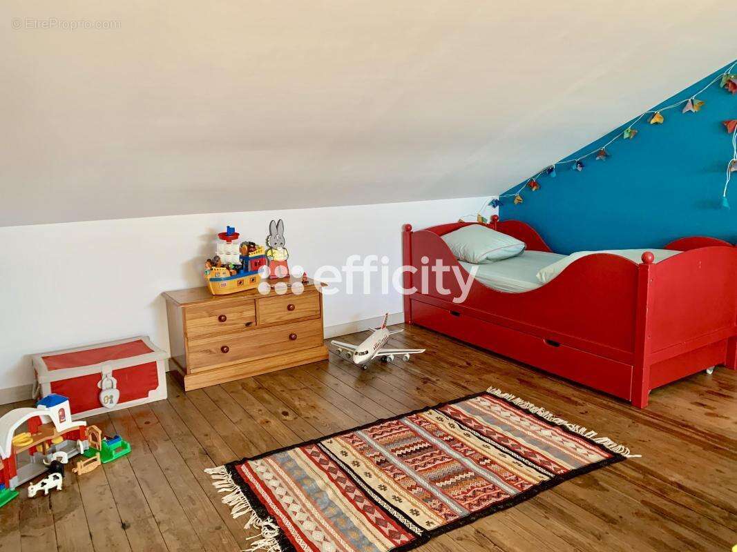Maison 215 m² à Bourcefranc-Le-Chapus  - photo 11