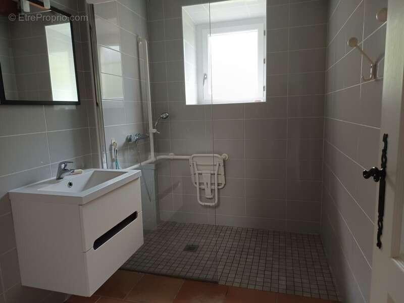 Propriété d'Exception : 2 Maisons, 450 m² de Dépendances et 6 Hectares de Terres - photo 14