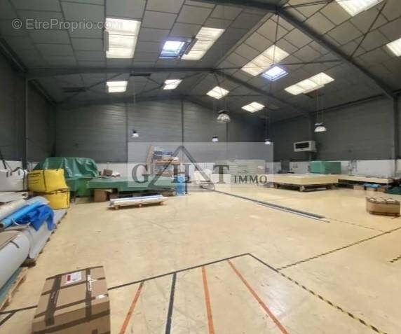 Commerce à FONTENAY-SOUS-BOIS